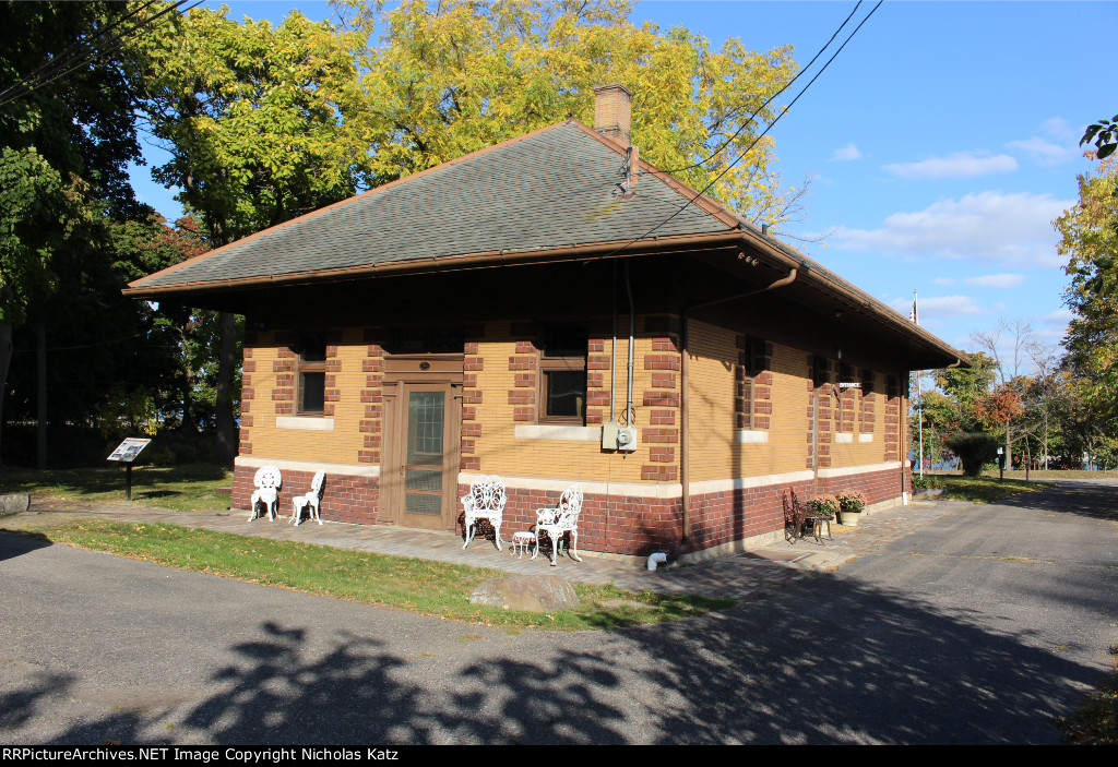 Grosse Ile MC Depot